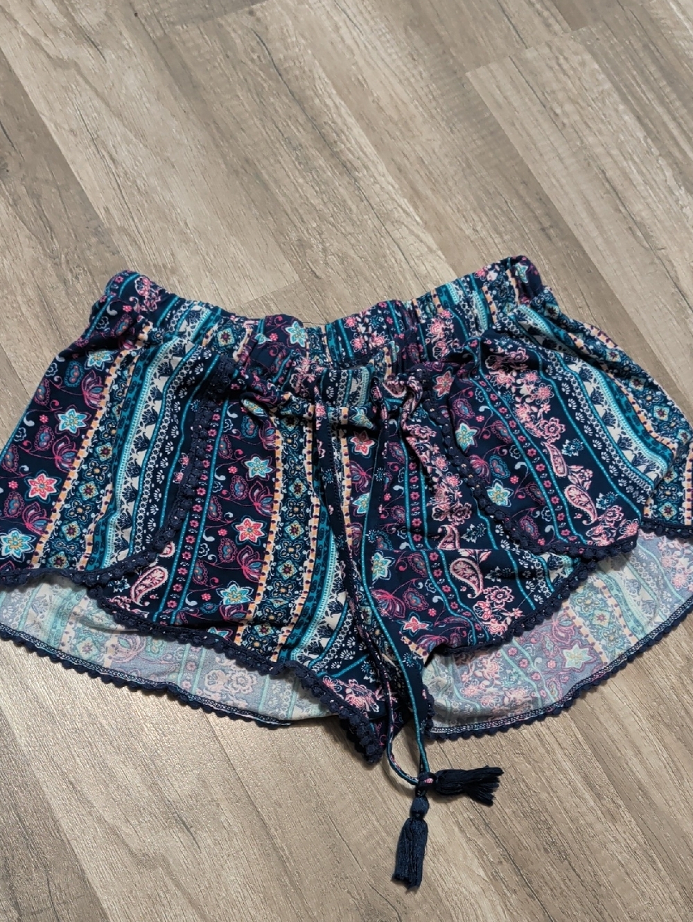 Navy Floral Border-Print Athletic Shorts with Tassel Tie